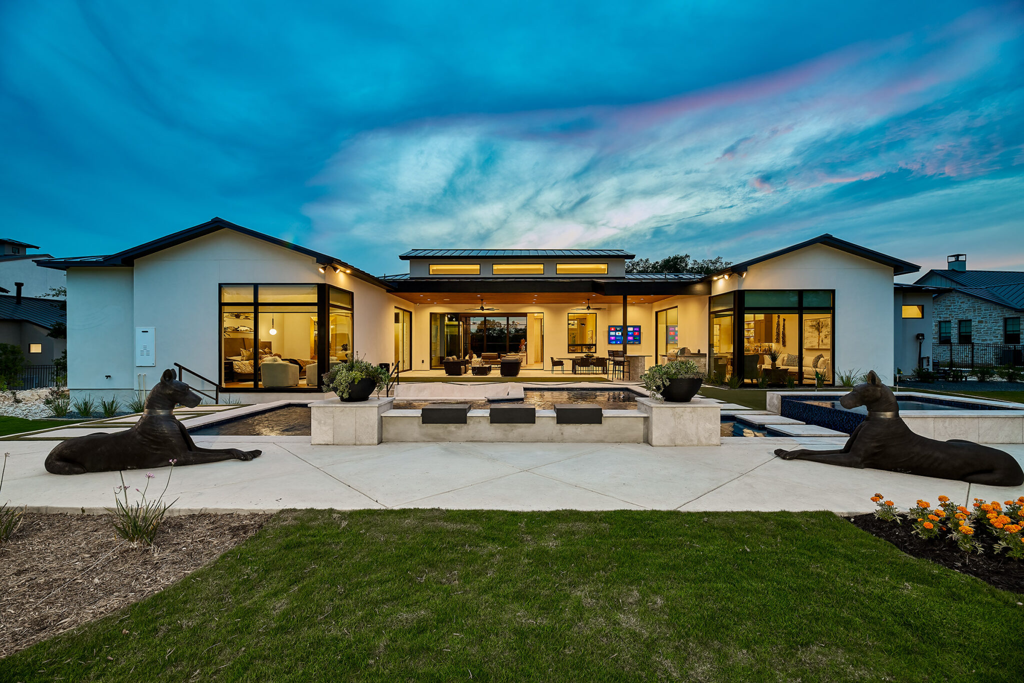 ParadeHome_2025_Back